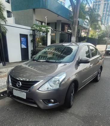 NISSAN VERSA 1.6 16V FLEXSTART SL 4P XTRONIC NISSAN VERSA 1.6 16V FLEXSTART SL 4P XTRONIC